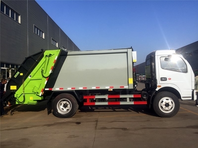 專業(yè)環(huán)衛(wèi)與運(yùn)輸解決方案 送車上門服務(wù)——福龍馬6方環(huán)衛(wèi)壓縮車與油罐車詳解